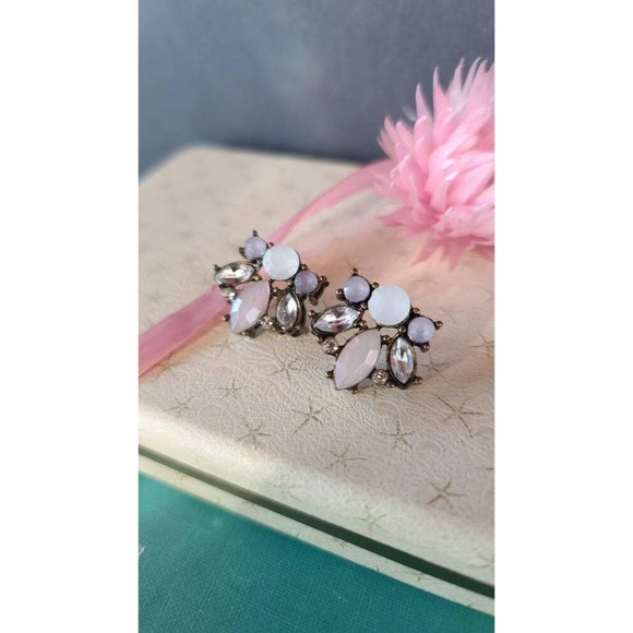 Muted Neutral Pink Rhinestone Pierced Earrings - Picture 1 of 10